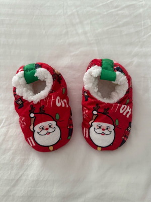 Children's jumbo slippers size 22-23 new, unworn