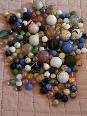 Vintage glass marbles collection from 1990s, like new, 180 pieces