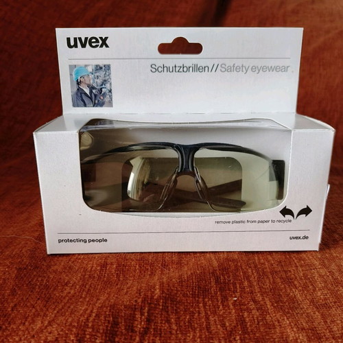 Uvex i-3 variomatic photochromic glasses new, black