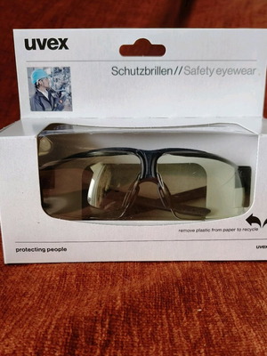Uvex i-3 variomatic photochromic glasses new, black