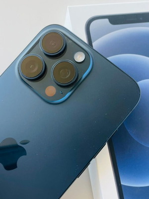iPhone 15 ProMax 256GB Blue Titanium like new with 3 cases gift