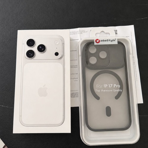 Apple iPhone 17 Pro 256GB Silver, new sealed with wireless charging case