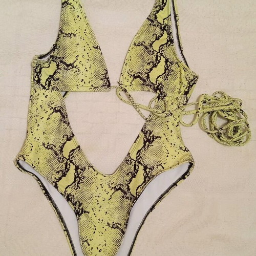 One-piece swimsuit new, size M, black and green