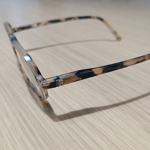 Izipizi #K Light Tortoise Reading Glasses +1.00 Like New
