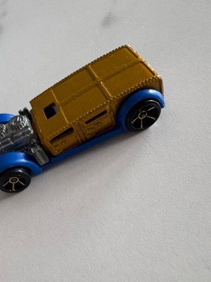 Παιχνίδι αυτοκίνητο Hot Wheels Fast Cash 2010 μεταχειρισμένο