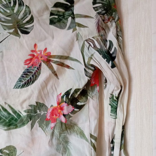 Bershka kimono jacket like new with exotic print, size S