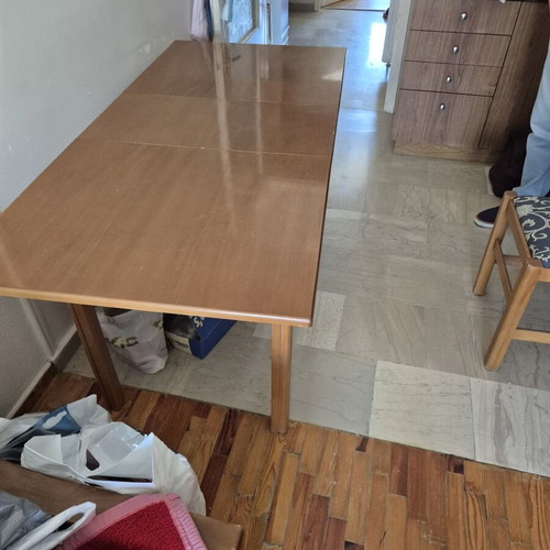 Wooden kitchen dining table with extension and 4 fabric chairs used