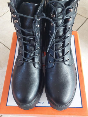 B-Soft lace-up boots with zipper new, size 41, black