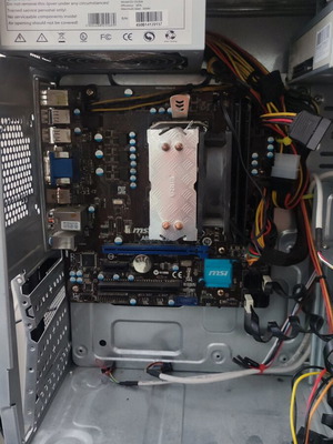 Pc FM2+ set MSI A88XM E35 A8 7600 4GB RAM 450W PSU CPU cooler like new