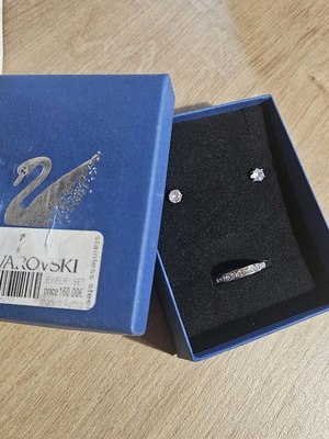 Σετ Swarovski δαχτυλίδι και σκουλαρίκια καινούργια ασημί