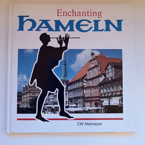 Enchanting Hameln travel guide like new, English