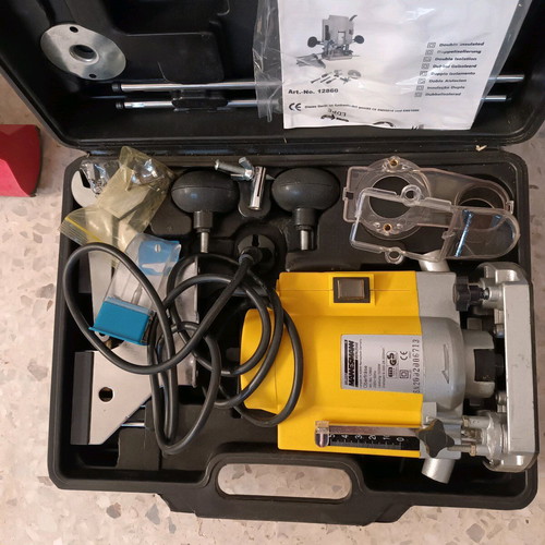 Mannesmann vertical router like new 1020W with guide
