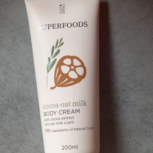 Dust+Cream Superfoods Cocoa-Oat Milk Body Cream in Gift Box new