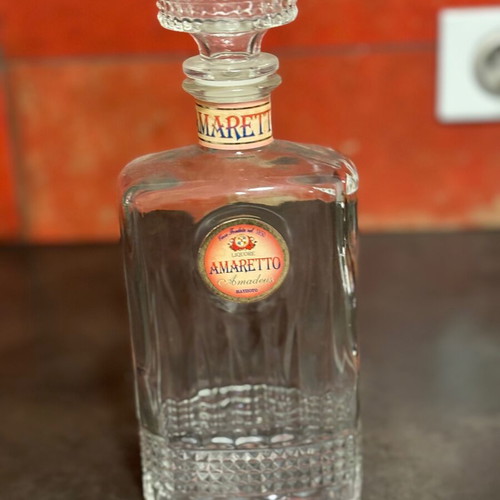 Amaretto glass liquor bottle like new
