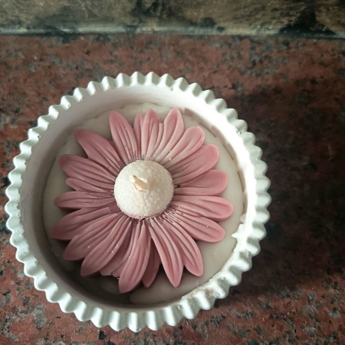 Scented candle handmade soy with ocean wave aroma in porcelain holder
