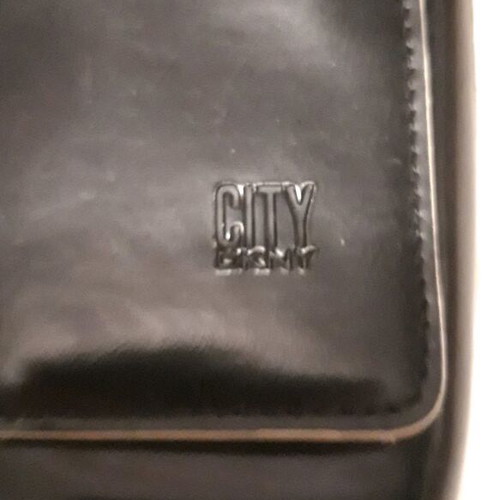 DKNY bag small like new, black