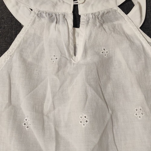 White top size S like new