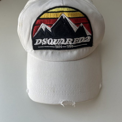 Dsquared2 hat white, used, one size
