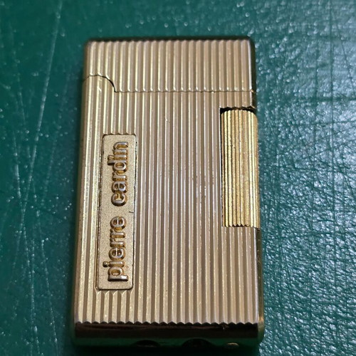 Pierre Cardin vintage slim lighter, gold plated metal