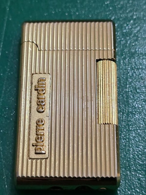 Pierre Cardin vintage slim lighter, gold plated metal