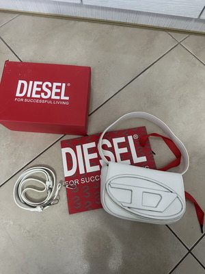 Diesel handbag like new, white