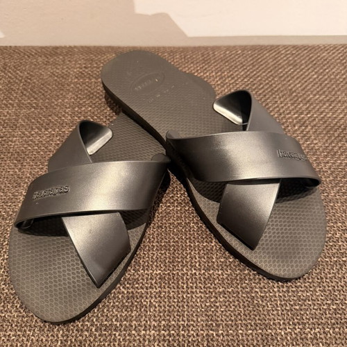 Havaianas Aqua Metallic women's sandals like new, black, size 41-42