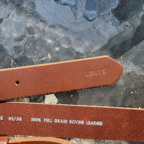 Levi's leather belt, brown, size 95