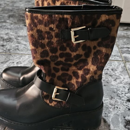 Women's boots with leopard print used, size 38, black and orange