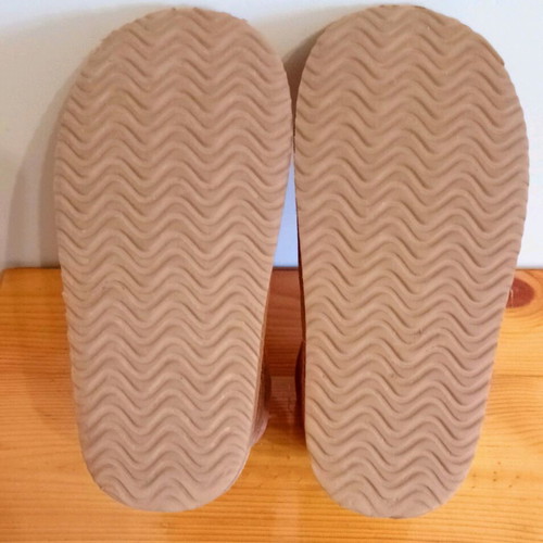 Suede boots like new with warm lining brown size 31