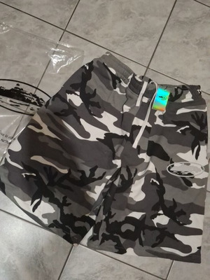 Corteiz shorts new baggy, size L, black and white