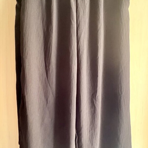 Black sleeveless blouse and ankle-length pants set new, one size