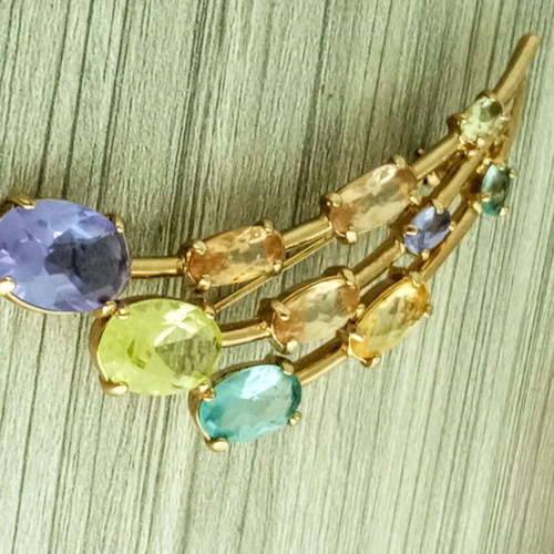 Monet vintage brooch zircon like new