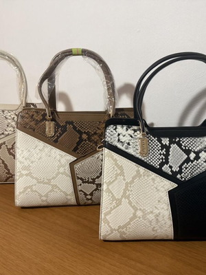 Snake Print Shoulder Handbag new, black and white