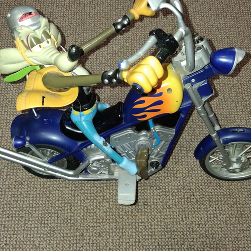 Wile E. Coyote Fast & Funny figure used, decorative