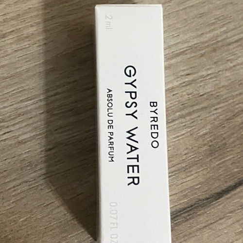Perfume samples like new, luxury niche brands Kilian, Byredo, Diptyque