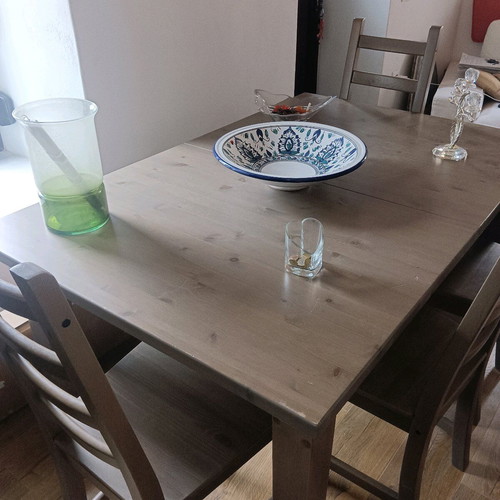 IKEA dining table like new with extension feature