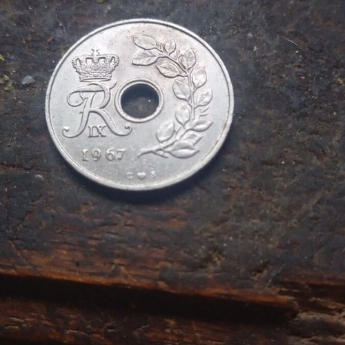 Denmark 25 Ore 1967 coin used