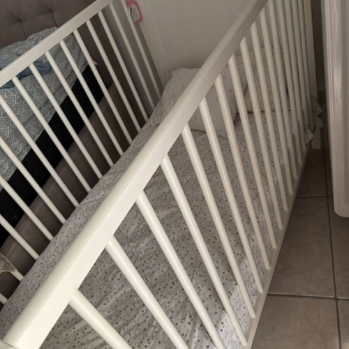 Children's cot lightly used