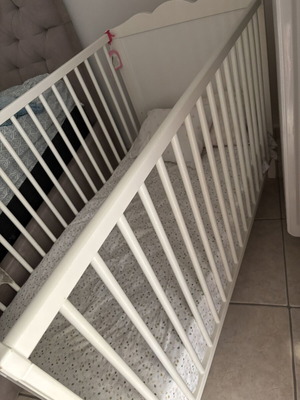 Children's cot lightly used