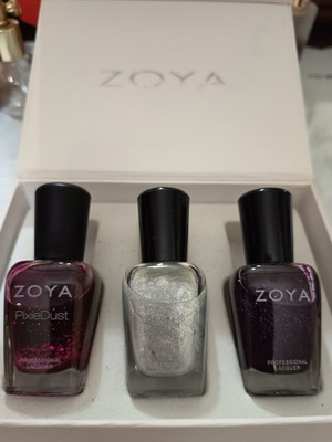 Nail polish set new, different colours