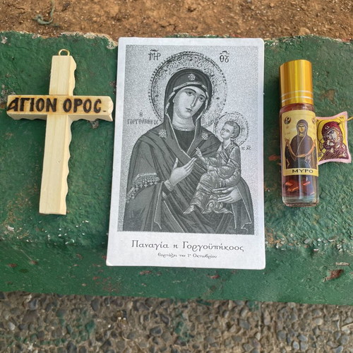 Gift set for August 15 with Athos prayer rope, myrrh, wooden cross, and pendant