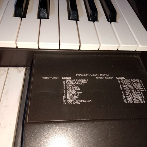 Yamaha Electone EL 7 keyboard like new