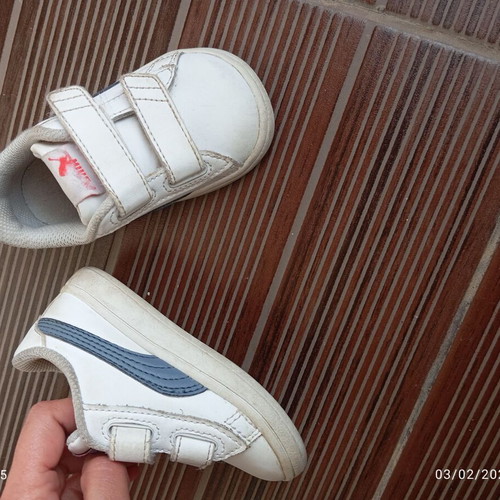 Puma sports shoes boy-girl no20 like new
