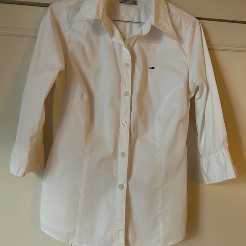 TOMMY HILFIGER, No M, women's shirt, white, three-quarter sleeves, used.