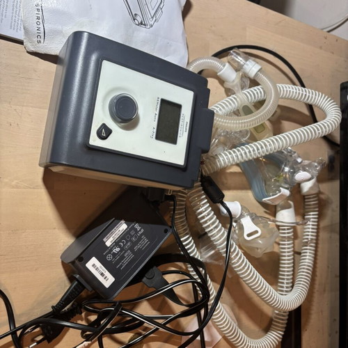 Philips Respironics REMstar Auto A-Flex CPAP like new with mask and tubing