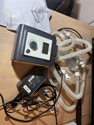 Philips Respironics REMstar Auto A-Flex CPAP like new with mask and tubing