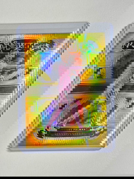 2023-24 Panini Select La Liga Terrace Gold Prizm #90 Alvaro Valles 4/10 RC