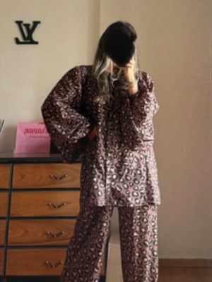 Karavan set animal print like new, blouse one size and pants small