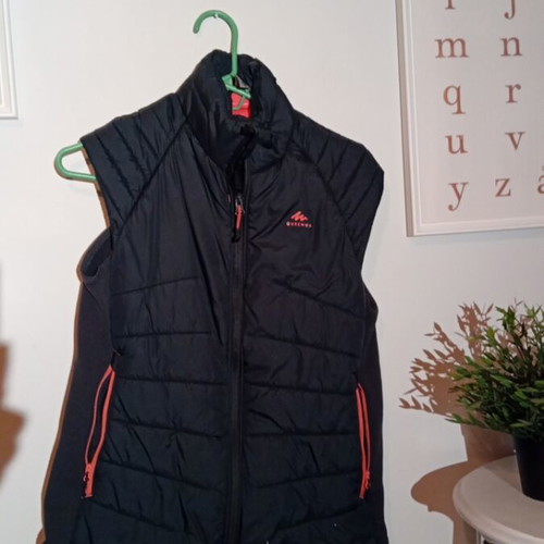 Girls' vest like new, warm with slim fit