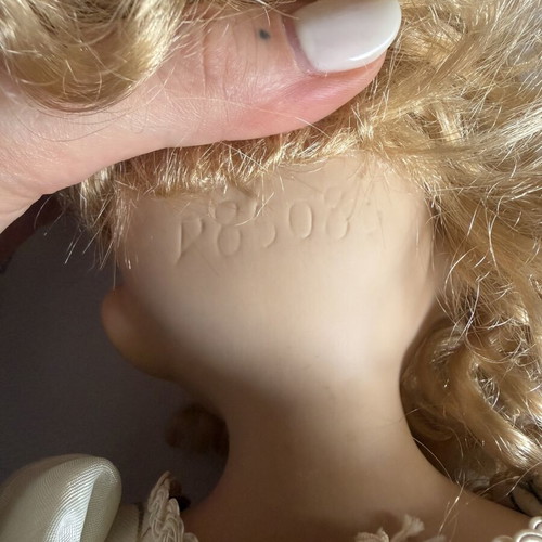 Collectible Victorian Style Porcelain Doll 40cm